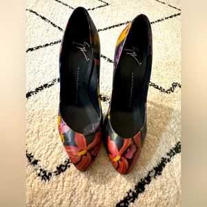 Giuseppe Zanotti archives classic floral leather pumps 39